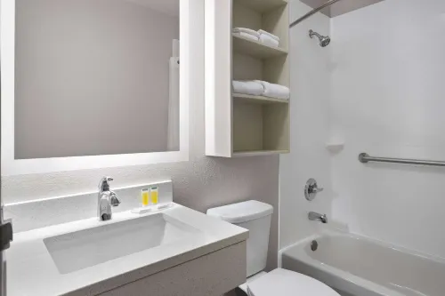 Microtel Inn & Suites by Wyndham Raleigh Durham Airport Photos