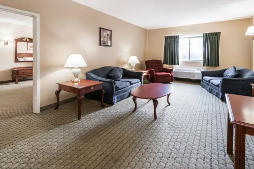 Super 8 by Wyndham Henrietta/Rochester Area Photos