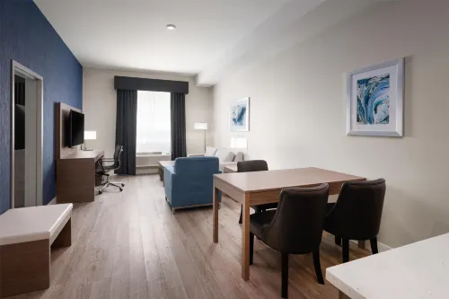 Best Western Plus Gateway to the Falls Photos