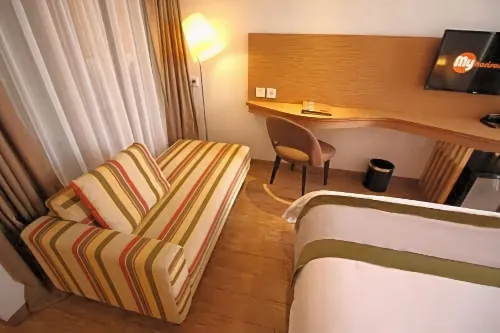 Liberta Hotel Jimbaran Photos
