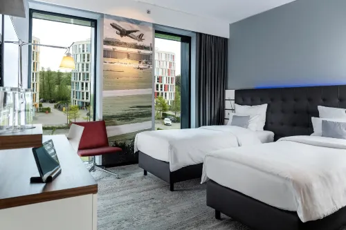 Airport Plaza Hotel Hamburg Rooms Photos