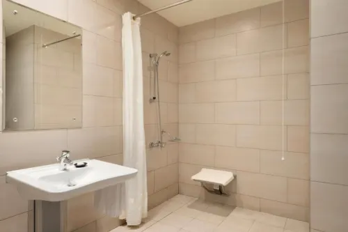 Ramada by Wyndham Abu Dhabi Downtown Camere Photos
