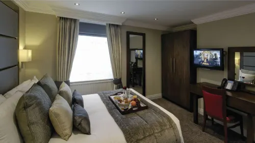Gem Langham Court Hotel Photos