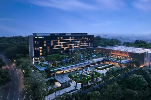 Padma Hotel Semarang Kamar Photos
