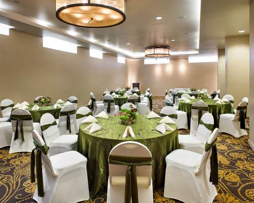 The Mark Spencer Hotel Restauration Photos