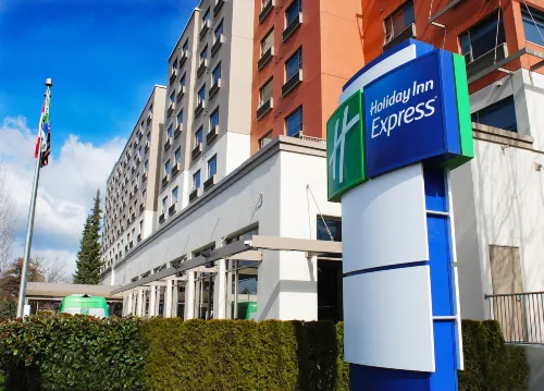 Holiday Inn Express Vancouver Airport-Richmond Exterior Photos