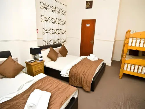 Skylark Guest House Rooms Photos