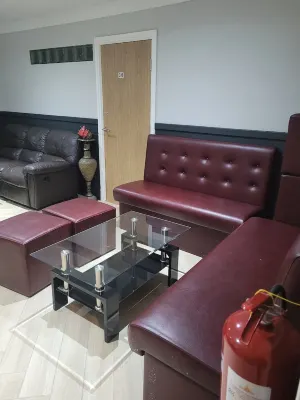 The Gatwick White House Hotel Public Areas Photos