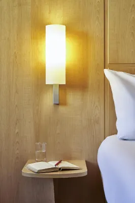 Ibis Barcelona Centro (Sagrada Familia) Rooms Photos