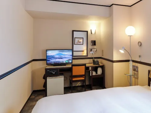 Toyoko Inn Fukuyama-Eki Shinkansen Minami-Guchi Zimmer Photos