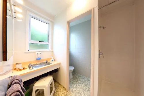 289 Midway Motel Rooms Photos
