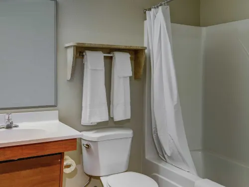 WoodSpring Suites Raleigh Apex Rooms Photos