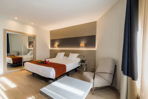 Hotel Avenida Rooms Photos