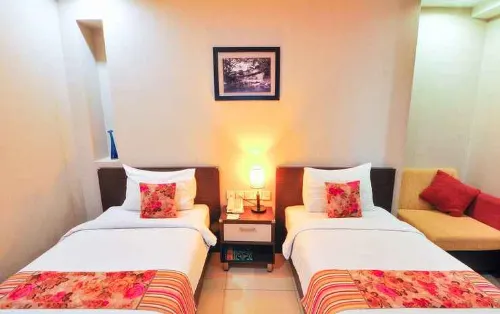 Daima Hotel Padang Kamar Photos