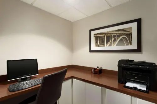 Country Inn & Suites by Radisson, Camp Springs (Andrews Air Force Base), MD Business Facilities Photos