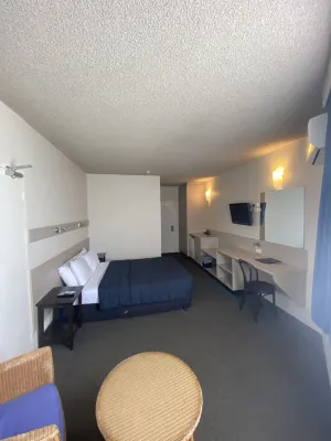 East Port Motor Inn Photos