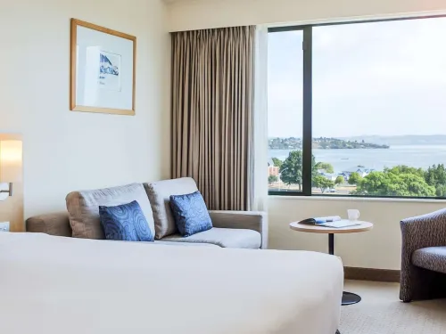 Novotel Rotorua Lakeside Rooms Photos