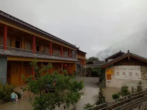 Tiger Leaping Gorge Tea-Horse Guesthouse Eksterior Photos