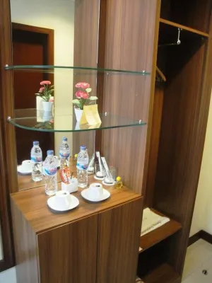 Imperial Hotel Gorontalo Kamar Photos