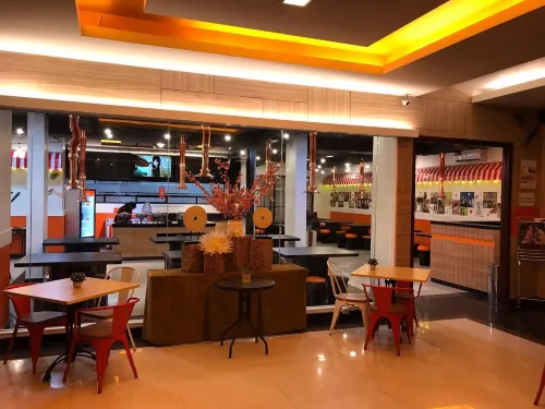 Avira Hotel Makassar Makanan Photos