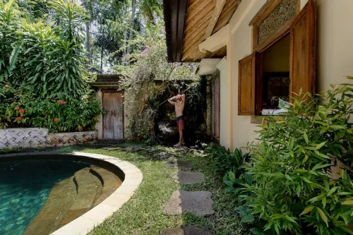 Villa Beji Indah Extérieur Photos