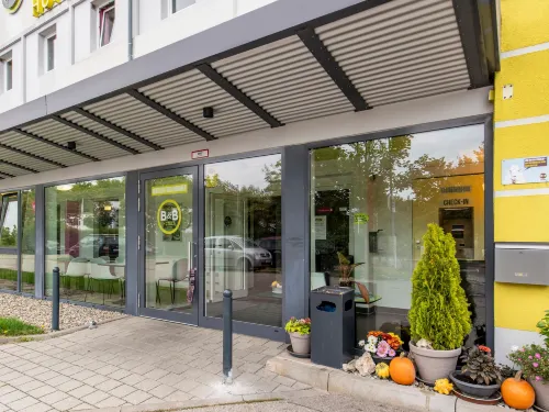 B&B HOTEL Ingolstadt-Ost Außen Photos