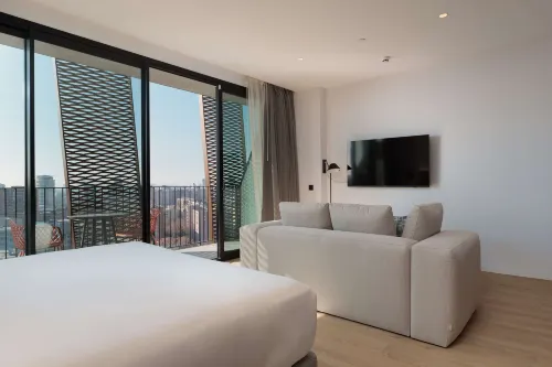 Tembo Barcelona Camere Photos
