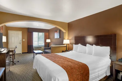 Best Western Exeter Inn  Suites Photos