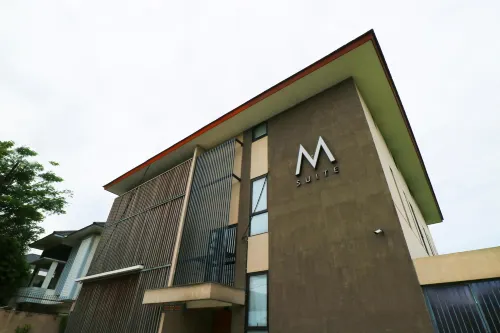 M Suite Exterior Photos