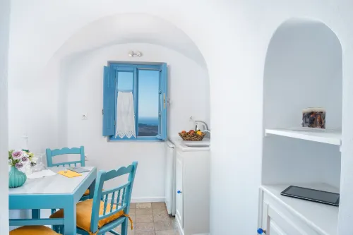 Pantelia Suites Rooms Photos
