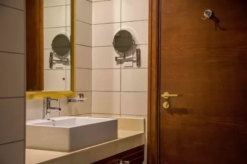 Rayan Hotel Sharjah Photos