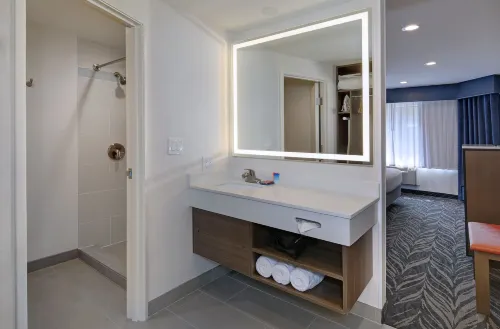 Tropicana Inn and Suites Phòng Photos