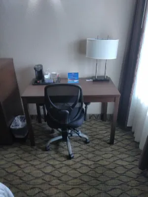 Baymont by Wyndham Madison Heights Detroit Area Rooms Photos