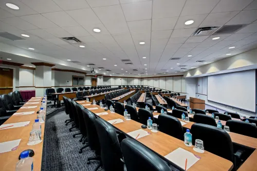 Crowne Plaza Philadelphia - King of Prussia Business Facilities Photos