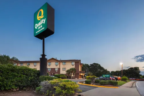 Quality Inn Atlanta Airport-Central Exterior Photos