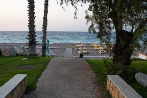 Dionysos Hotel À proximité de l'hôtel Photos