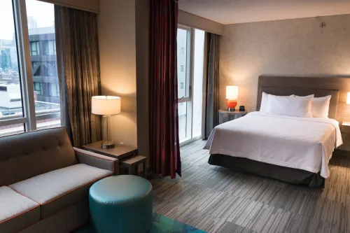 Home2 Suites by Hilton Chicago River North Photos