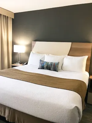 Best Western Plus Atlantic Beach Resort Rooms Photos