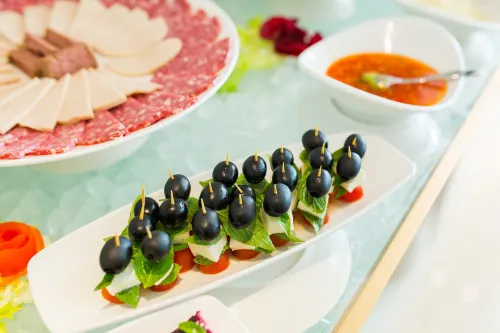 Yarra Ocean Suites Danang Dining Photos