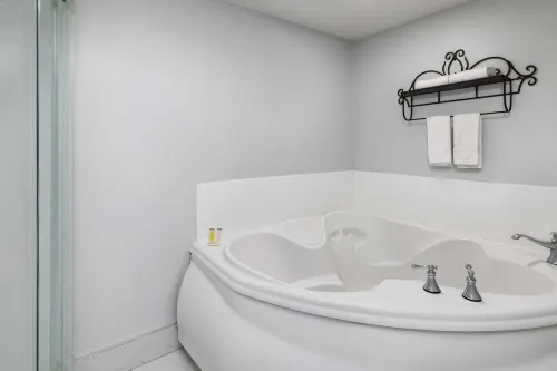Travelodge by Wyndham Lemoore Near Naval Air Station Chambres Photos