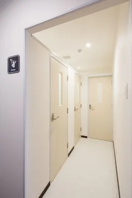 Capsule Hotel Cube Hiroshima Espaces publics Photos