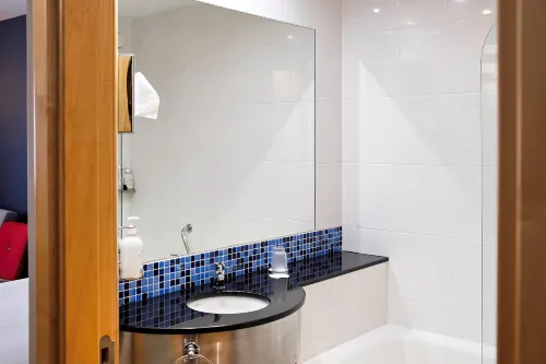 Holiday Inn Express Malaga Airport Photos