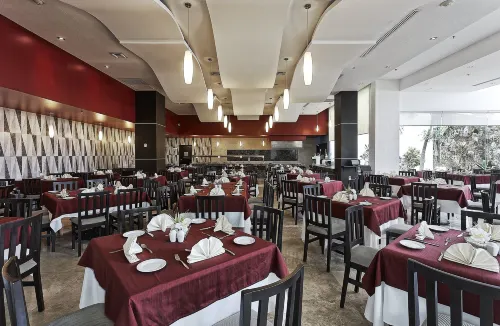 Holiday Inn Campeche Ristorazione Photos