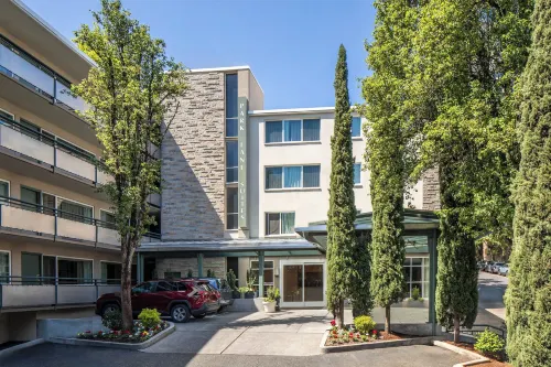 Park Lane Suites & Inn Exterior Photos
