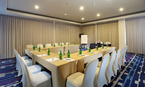 Swiss-Belhotel Silae Palu Business Photos