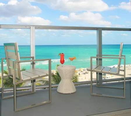 Cadillac Hotel & Beach Club, Autograph Collection Rooms Photos