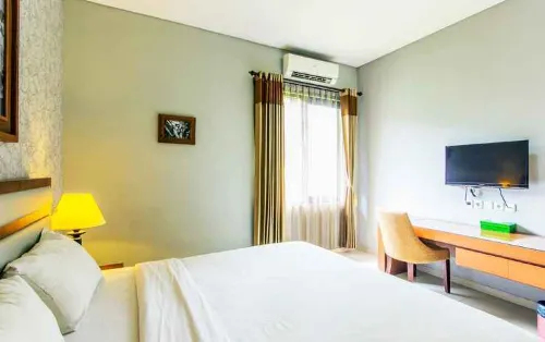 The Summit Siliwangi Hotel Kamar Photos