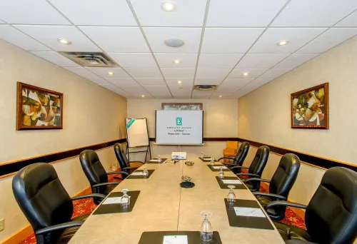Embassy Suites by Hilton Niagara Falls/ Fallsview Espaces Affaires Photos