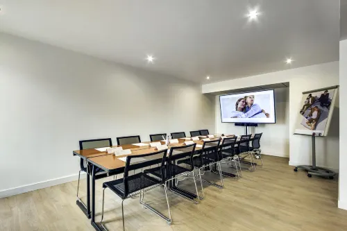 Novotel Paris Est Centre de Conference Business Photos