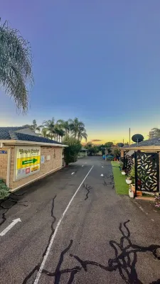 Town & Country Motor Inn Xung quanh Photos